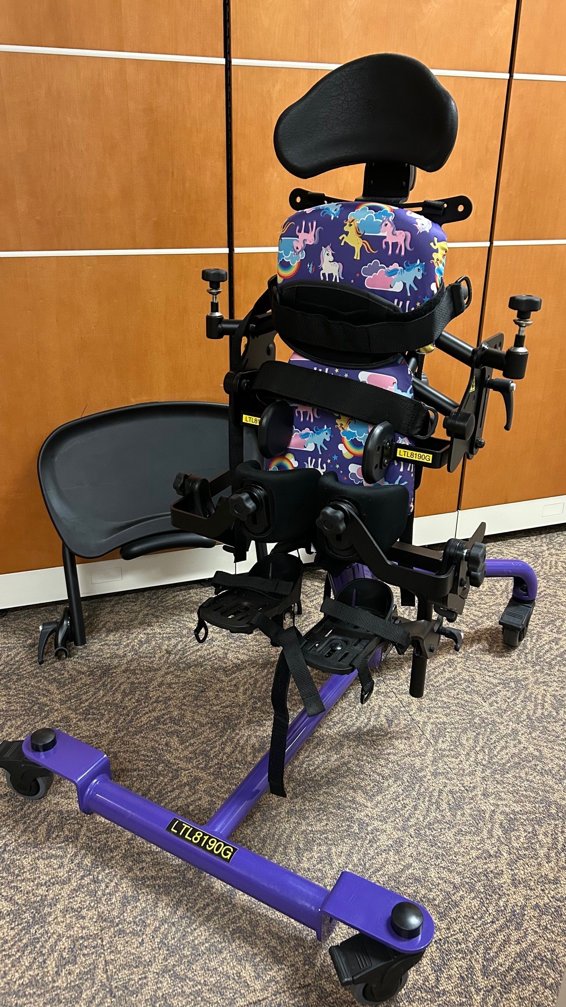 Thumbnail of Bantam Stander - Extra Small.